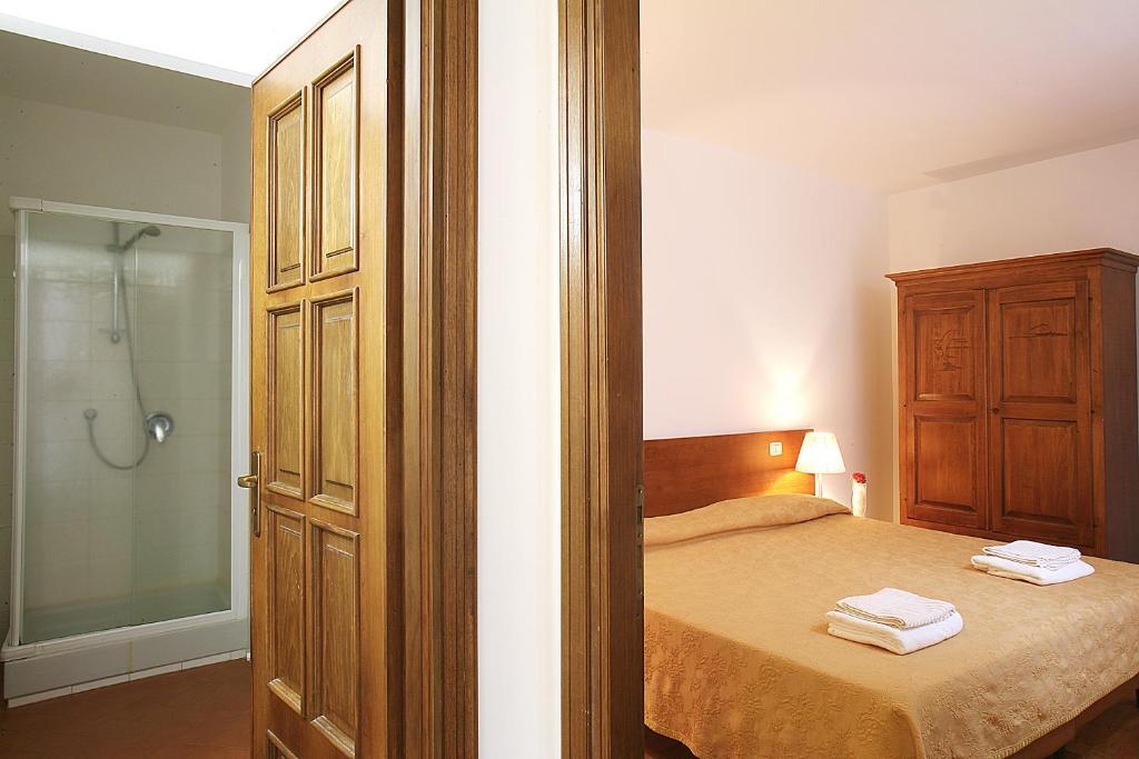 Residence Borgo San Sebastiano Bergeggi Oda fotoğraf