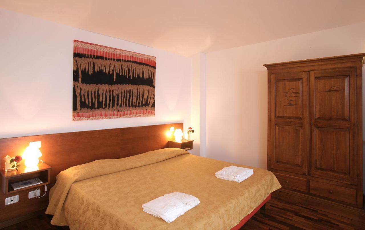 Residence Borgo San Sebastiano Bergeggi Oda fotoğraf